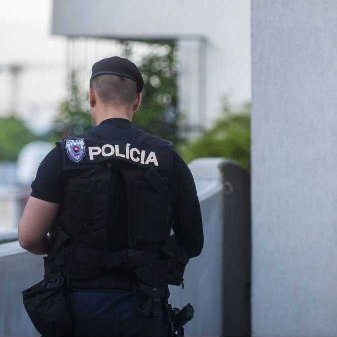 V Bratislavskom kraji prebieha rozsiahla protidrogová akcia, polícia zadržala viacero osôb