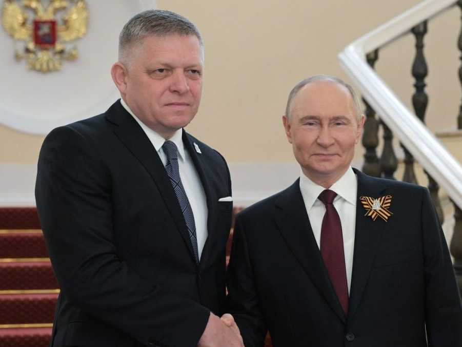 Premiér SR Robert Fico s ruským prezidentom Vladimirom Putinom.