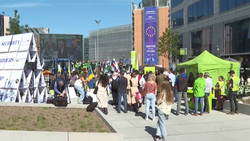 Farmári protestovali v Bruseli: Obávajú sa, že prídu o financie