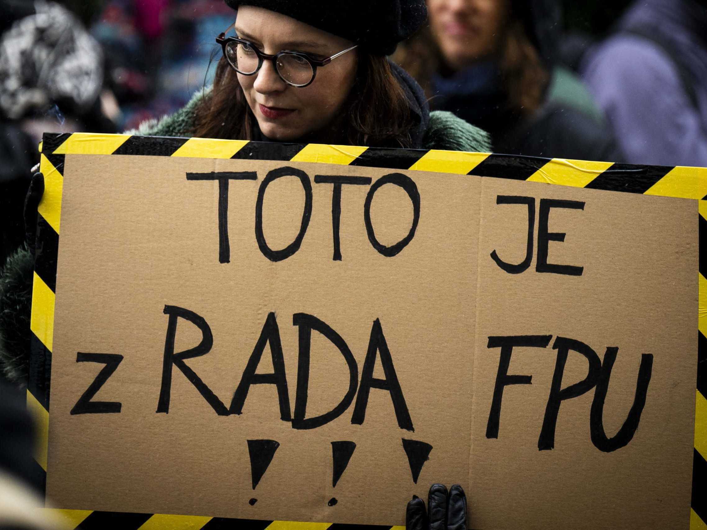 Pred FPU sa konalo viacero protestov.