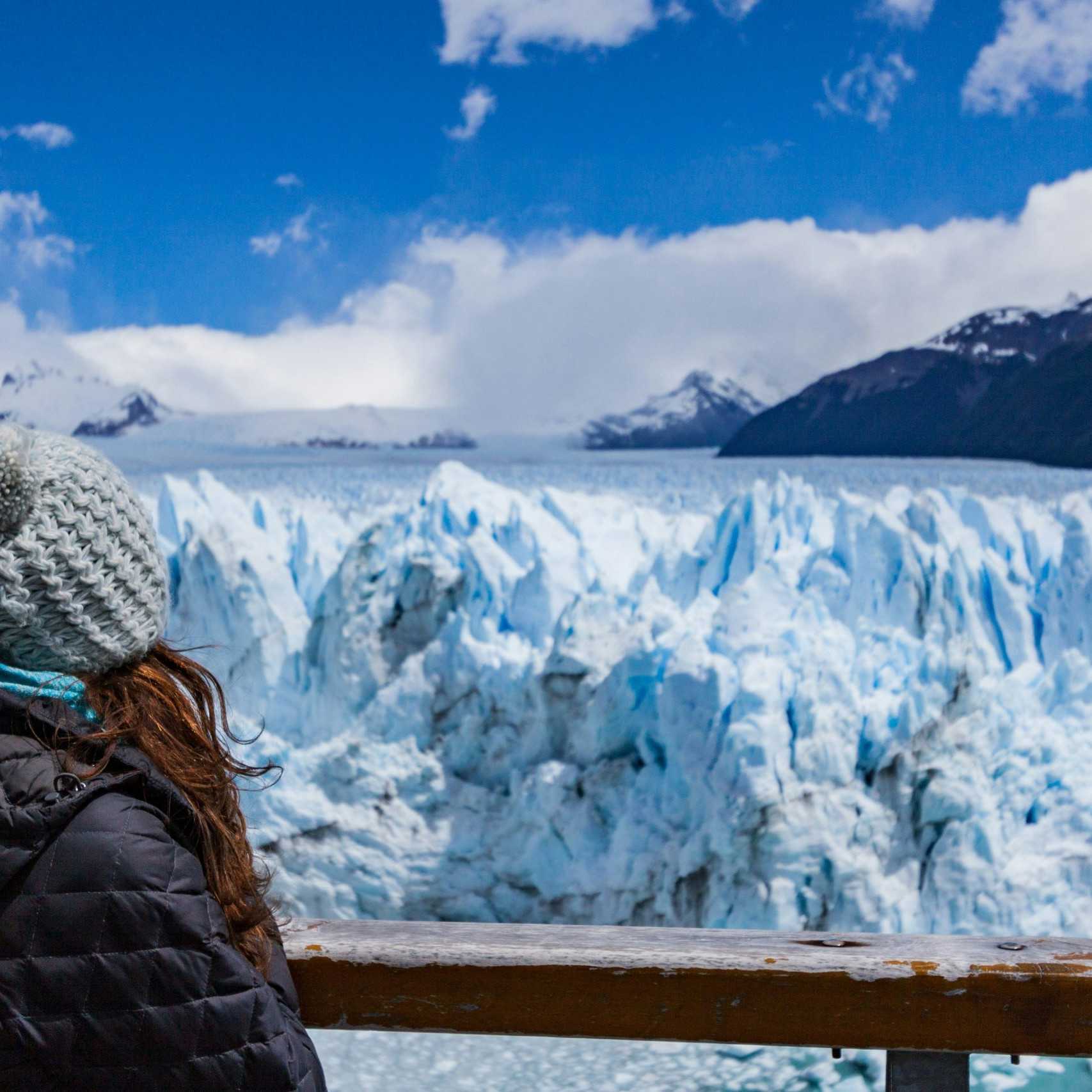 Ľadový blok veľký ako dvadsaťposchodová budova padá, turisti sú ohromení,  vedci nešťastní: Ľadovec Perito Moreno sa topí