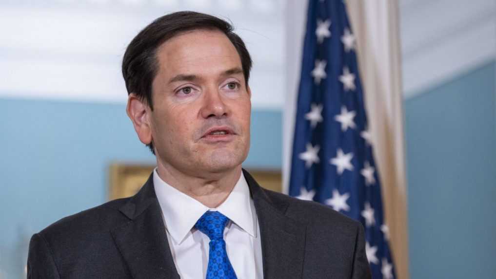 USA začnú čínskym študentom odoberať víza, oznámil tamojší minister zahraničných vecí Rubio