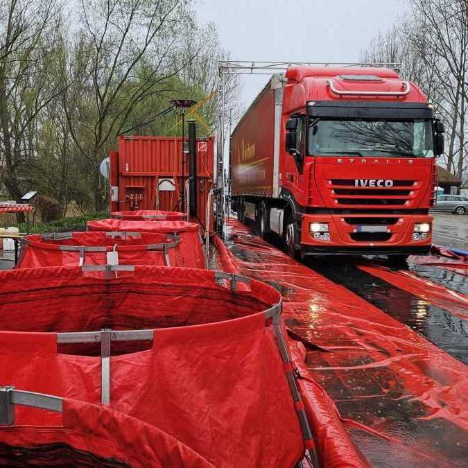 Česko od nedele zruší zákaz dovozu zvierat či krmiva zo SR a Maďarska, kontroly na hraniciach však zostávajú