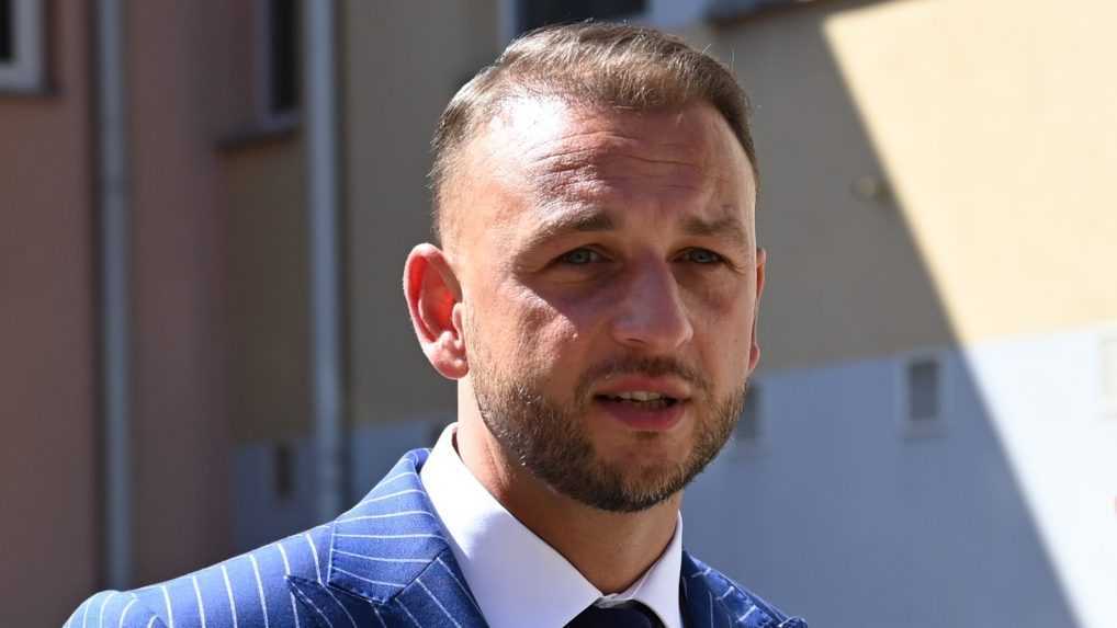 M. Šutaj Eštok pripustil, že sa bude zaoberať overovaním petičných podpisov. Rezort sa pozrie na aktuálnu legislatívu