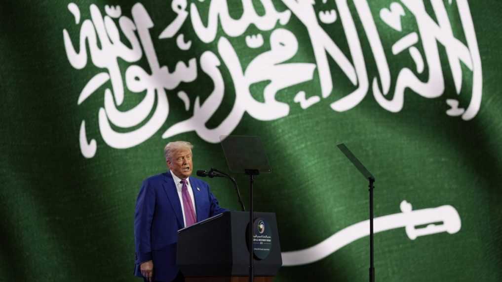 Donald Trump oznámil, že zruší všetky sankcie uvalené na Sýriu. Nové vedenie krajiny si podľa neho zaslúži šancu