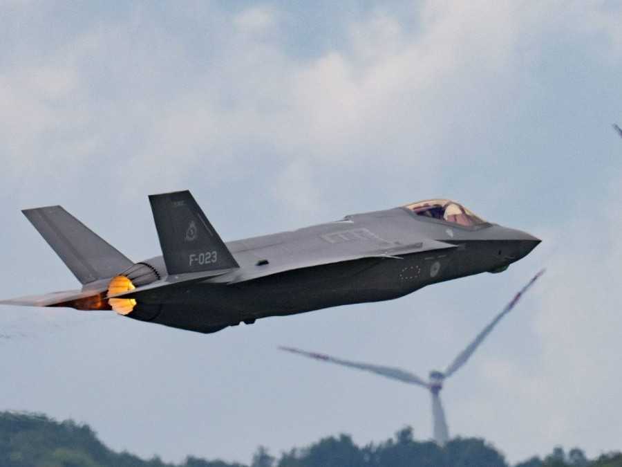 Drony alebo stíhačky? Medzi kritikov stíhacích lietadiel patrí aj Elon Musk. Drony majú svoje limity, upozorňuje Der Standard