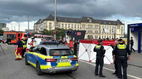 policajti v Hamburgu v Nemecku