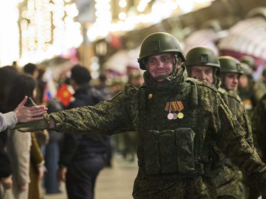 Na ilustračnej snímke ruský vojak.