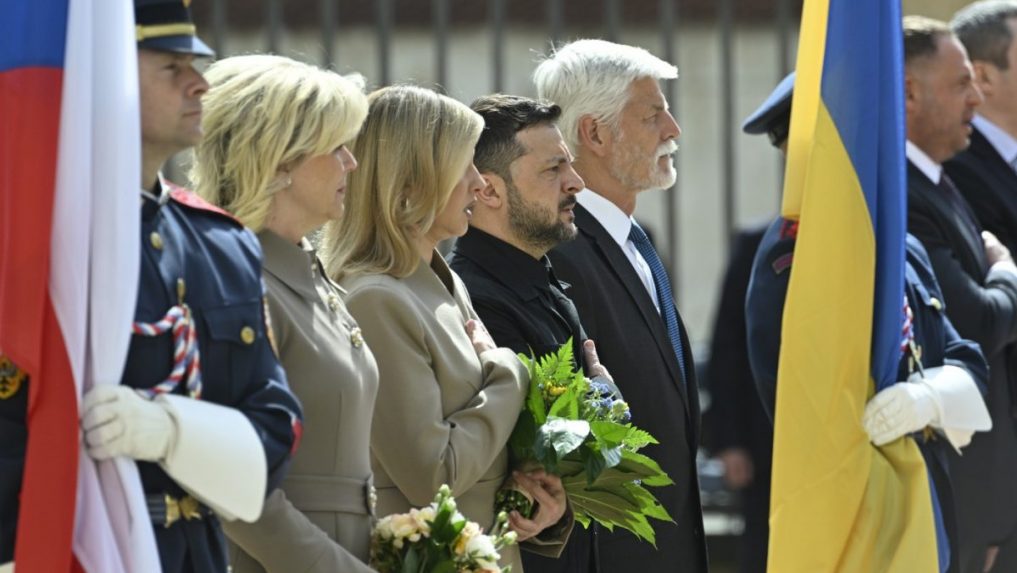 Český prezident Petr Pavel privítal na Pražskom hrade Volodymyra Zelenského s manželkou