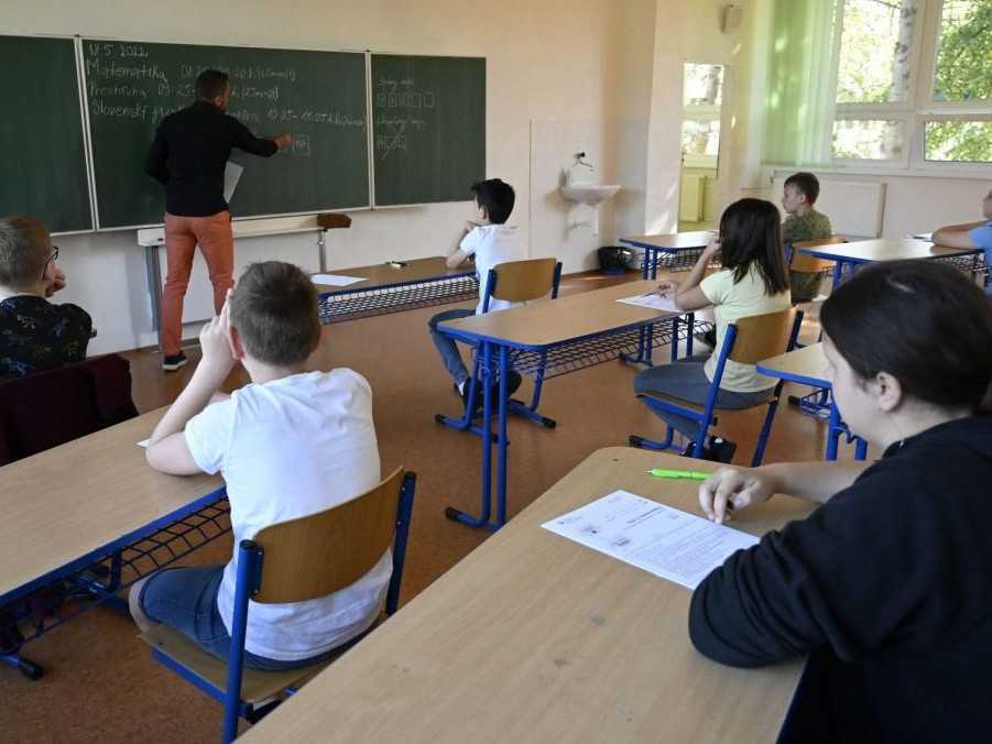 Niekoľko slovenských škôl sa po prvýkrát dostalo na priemer krajín OECD. Pomáhal im vzdelávací program