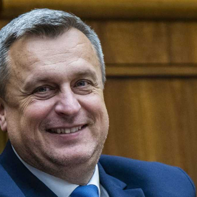 Koalícia sa na úprave transakčnej dane zatiaľ nedohodla: Priebeh schôdze NR SR by mal byť podľa A. Danka bezproblémový
