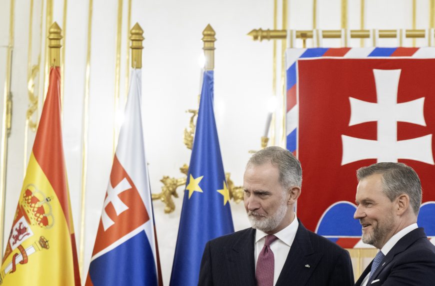 Prezident Pellegrini privítal španielskeho kráľa Filipa VI. Monarchu čaká prehliadka pôsobenia bojovej skupiny NATO
