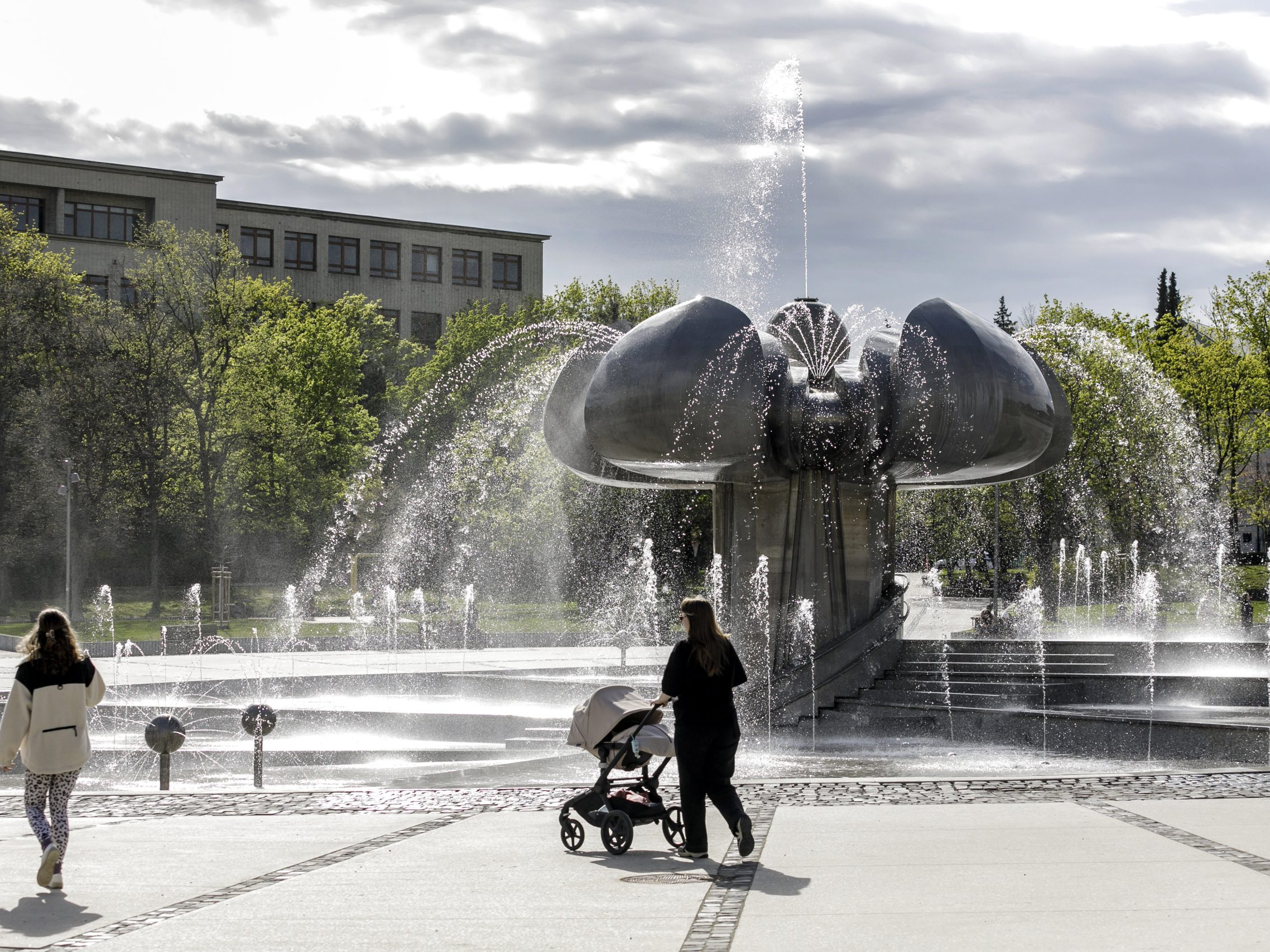 Rodiny na Slovensku majú slabé úspory.