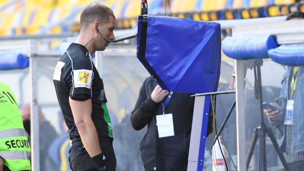 Slovensko malo na ME zástupcu aj v rozhodcovskom zbore. Očenáš: Každý tam chce byť