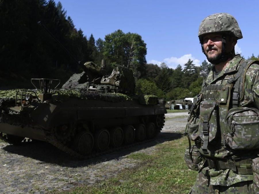 Vojak Ozbrojených síl SR.