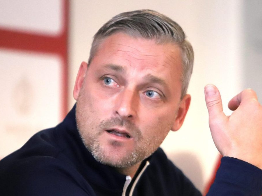 Tréner Michal Ščasný.