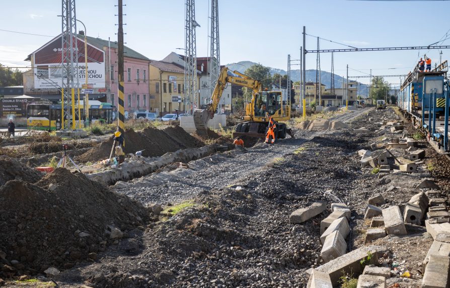 Stavba železničného uzla v Žiline bude stáť vyše 390 miliónov. Geologické podložie spôsobilo takmer ročné omeškanie