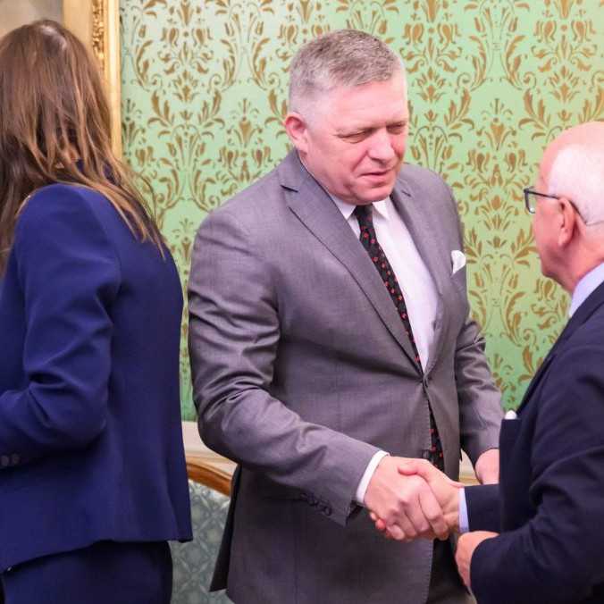 R. Fico rokoval s ďalšou delegáciou z europarlamentu. Premiér následne opäť kritizoval českého europoslanca T. Zdechovského