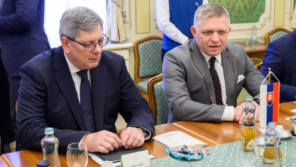 Podľa premiéra je otázka novely trestného zákona na Slovensku uzavretá. Opozícia ju aj naďalej kritizuje