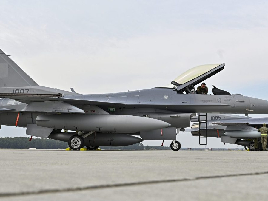 stíhačky F-16
