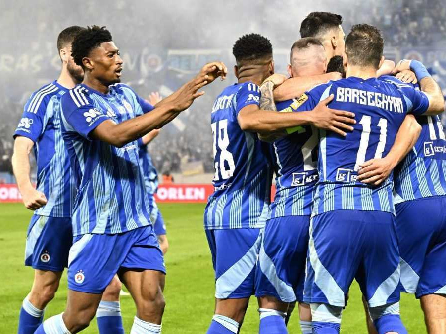 Najvyššiu návštevnosť v sezóne mal opäť Slovan. Fanúšikov lákal doma aj vonku