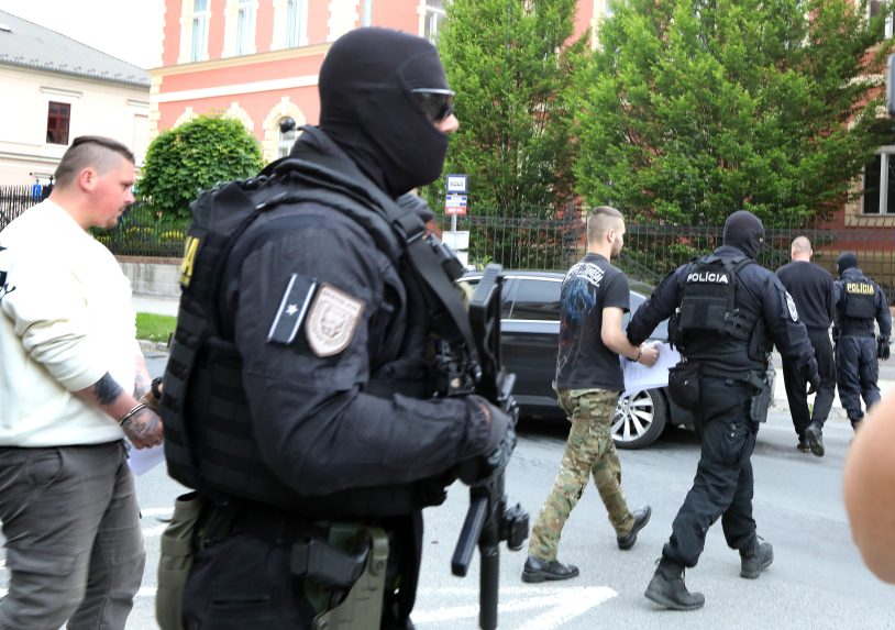 Obvinený z bratislavského neonacistického gangu ostáva vo väzbe: Najvyšší súd zamietol sťažnosť obvineného