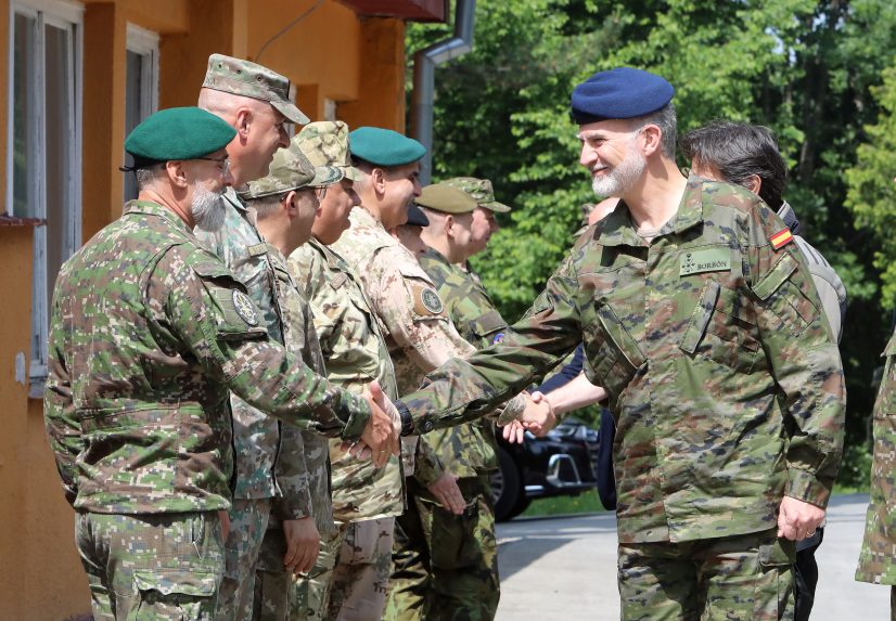 Ã…Â panielsky krÃƒÂ¡Ã„Â¾ Filip VI. a slovenskÃƒÂ½ prezident Peter Pellegrini prichÃƒÂ¡dzajÃƒÂº do centra vÃƒÂ½cviku LeÃ…Â¡Ã…Â¥.