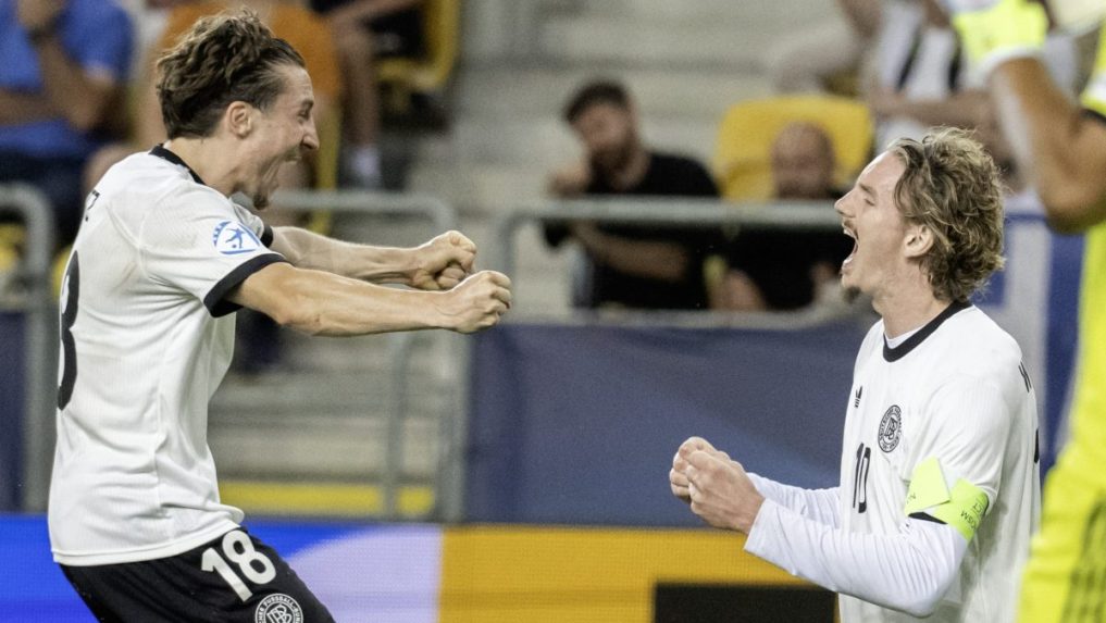 VIDEO: Taliani aj bez dvoch vylúčených hráčov vyrovnali v závere, Nemci o postupe rozhodli v predĺžení