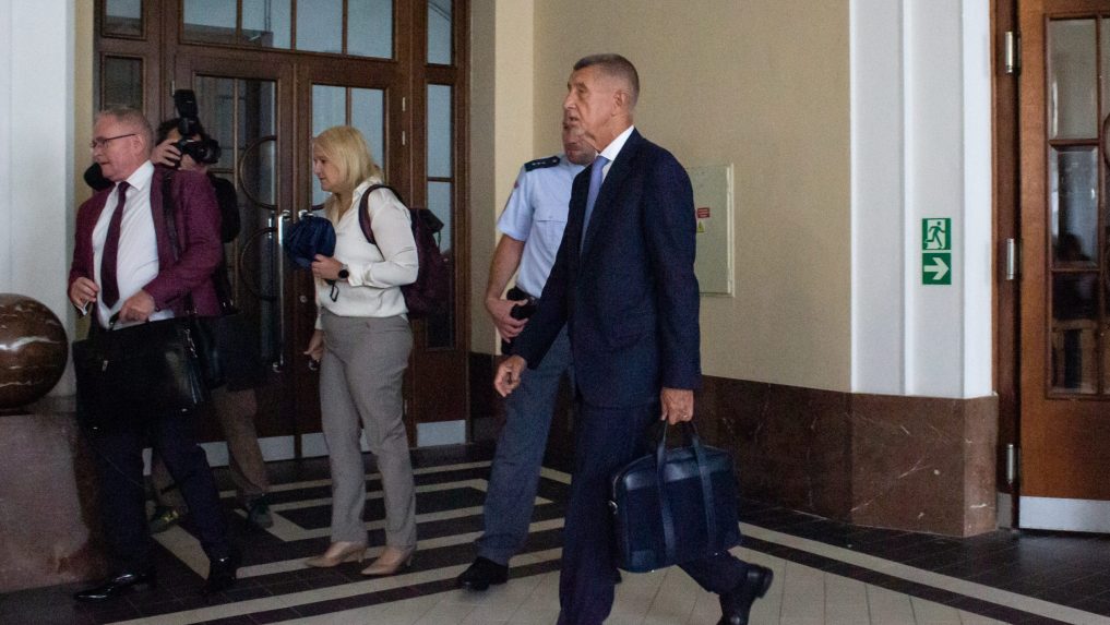 Vrchný súd v Prahe zrušil oslobodzujúci rozsudok v kauze Čapí hnízdo