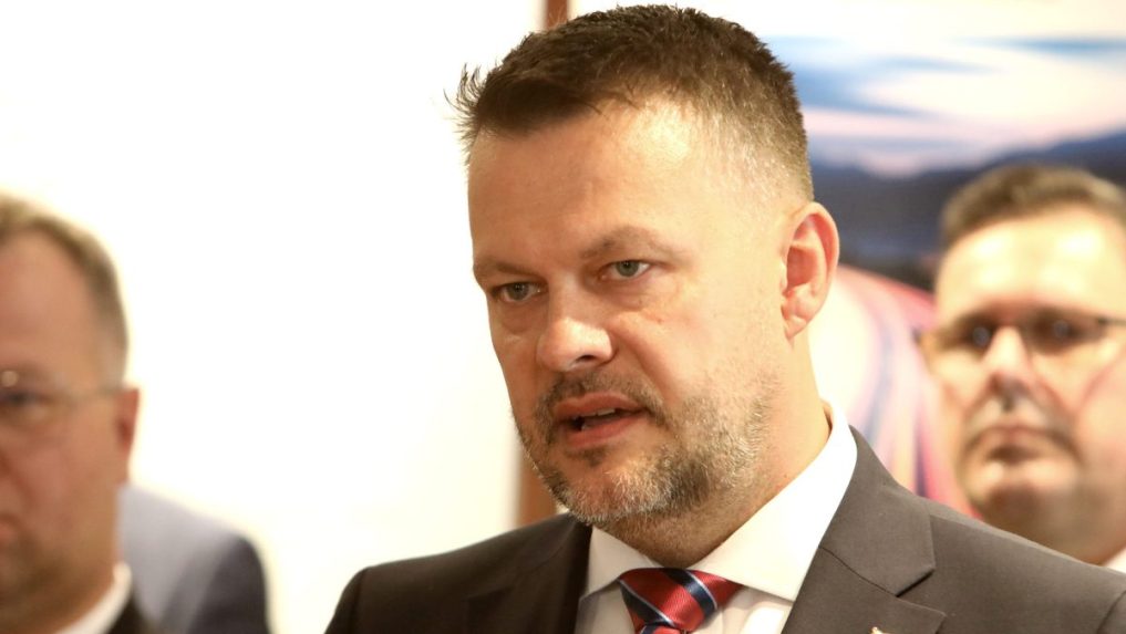 Samosprávy sa obávajú o eurofondy, vláda im ich zmrazila: O žiadne peniaze neprídu, ubezpečil minister investícií