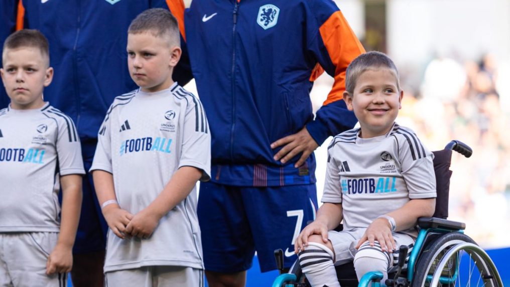 Futbal sa nehrá iba pre góly. Výnimočný deň si vďaka nemu užil aj sedemročný Matej s neľahkou zdravotnou diagnózou