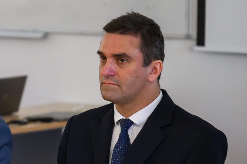 Slovenská akadémia vied má nového predsedu. Prezident vymenoval do funkcie Martina Venharta