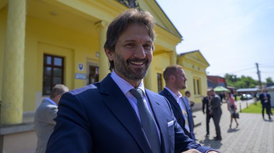 Na snímke minister obrany SR Robert Kaliňák (Smer-SD) pred výjazdovým rokovaním vlády v Pečovskej Novej Vsi.