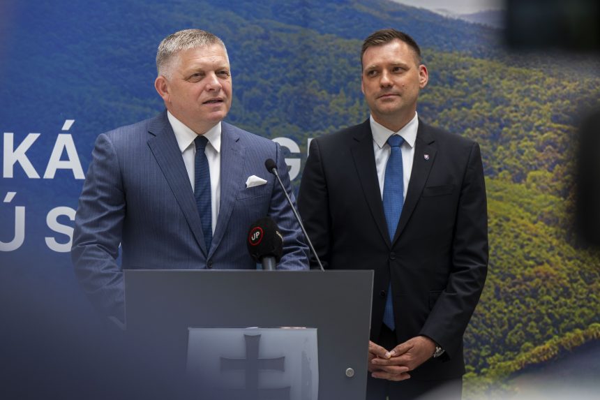 Minister Taraba si podľa premiéra splnil už polovicu úloh. Opozícia tvrdí, že opatrenia spustili jej poslanci