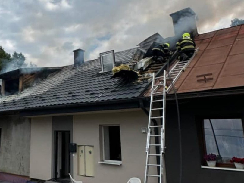 Na snímke zásah hasičov v Kežmarku.