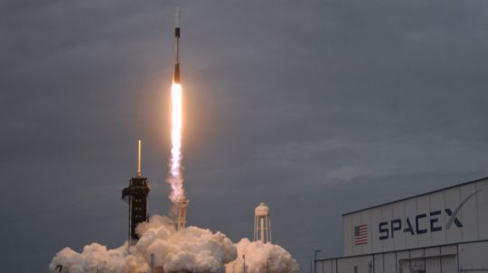 Vesmírna loď Dragon spoločnosti SpaceX.