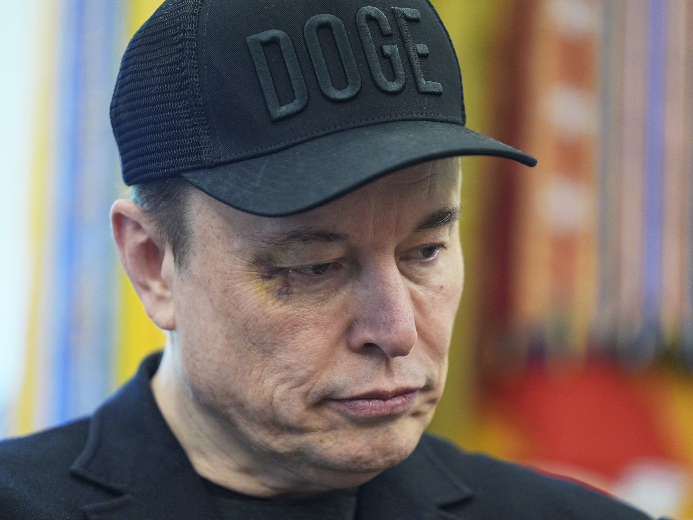 Spojené štáty potrebujú novú politickú stranu, ktorá by obhajovala záujmy 80 percent voličov, vyhlásil Elon Musk