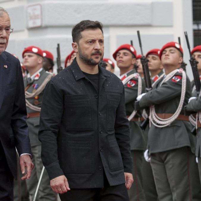Volodymyr Zelenskyj prvýkrát od začiatku ruskej invázie navštívil Rakúsko. Ocenil podporu tejto neutrálnej krajiny