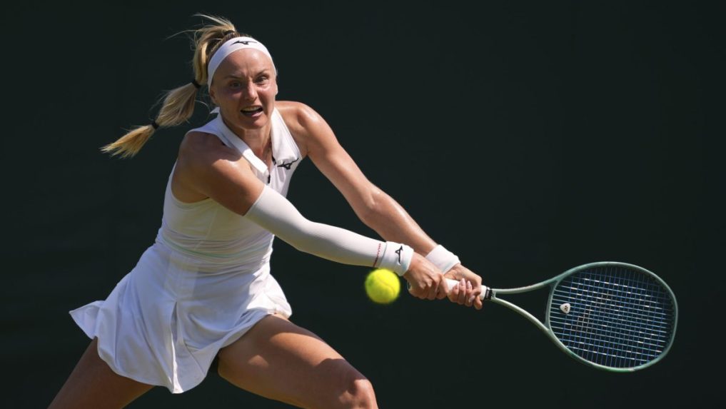 Slovenky sa dlho neohriali ani vo štvorhre: Mihalíková a Šramková končia na Wimbledone v prvom kole