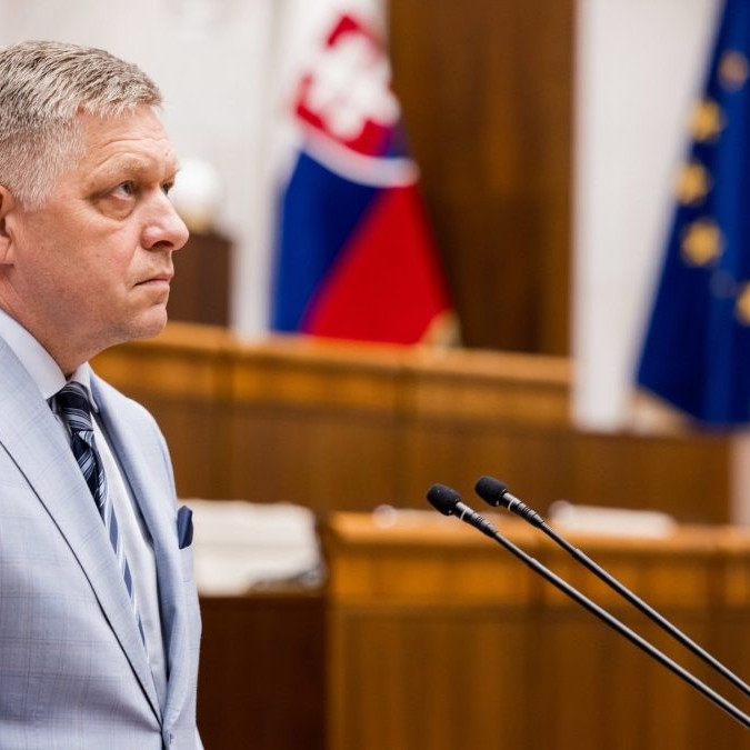 Dve pohlavia či surogátne materstvo: Poslanci rokujú o novele ústavy, hlasovanie zrejme bude tesné
