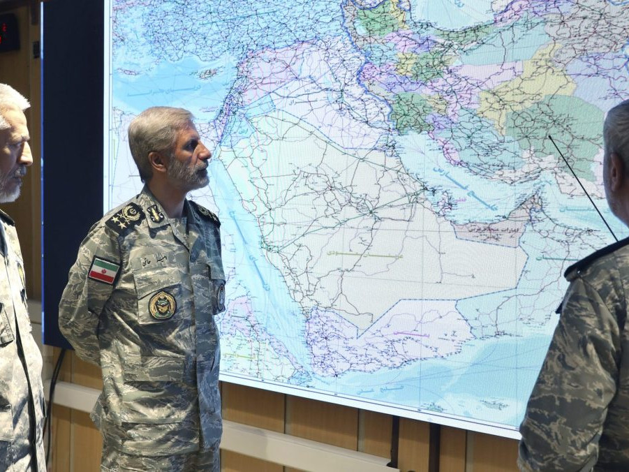 velitelia iránskej armády