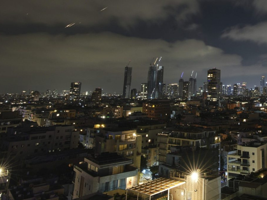 Rakety nad Tel Avivom v sobotu 14. júna.