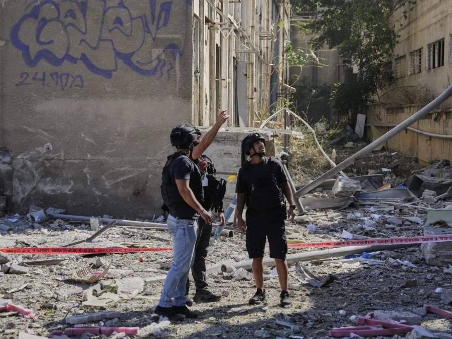 Izraelské útoky si v Iráne vyžiadali už najmenej 430 obetí, vzájomné údery stále pokračujú