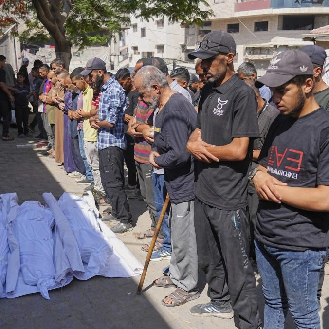 Izraelská streľba pri centrách humanitárnej pomoci v Pásme Gazy zabila najmenej 46 ľudí