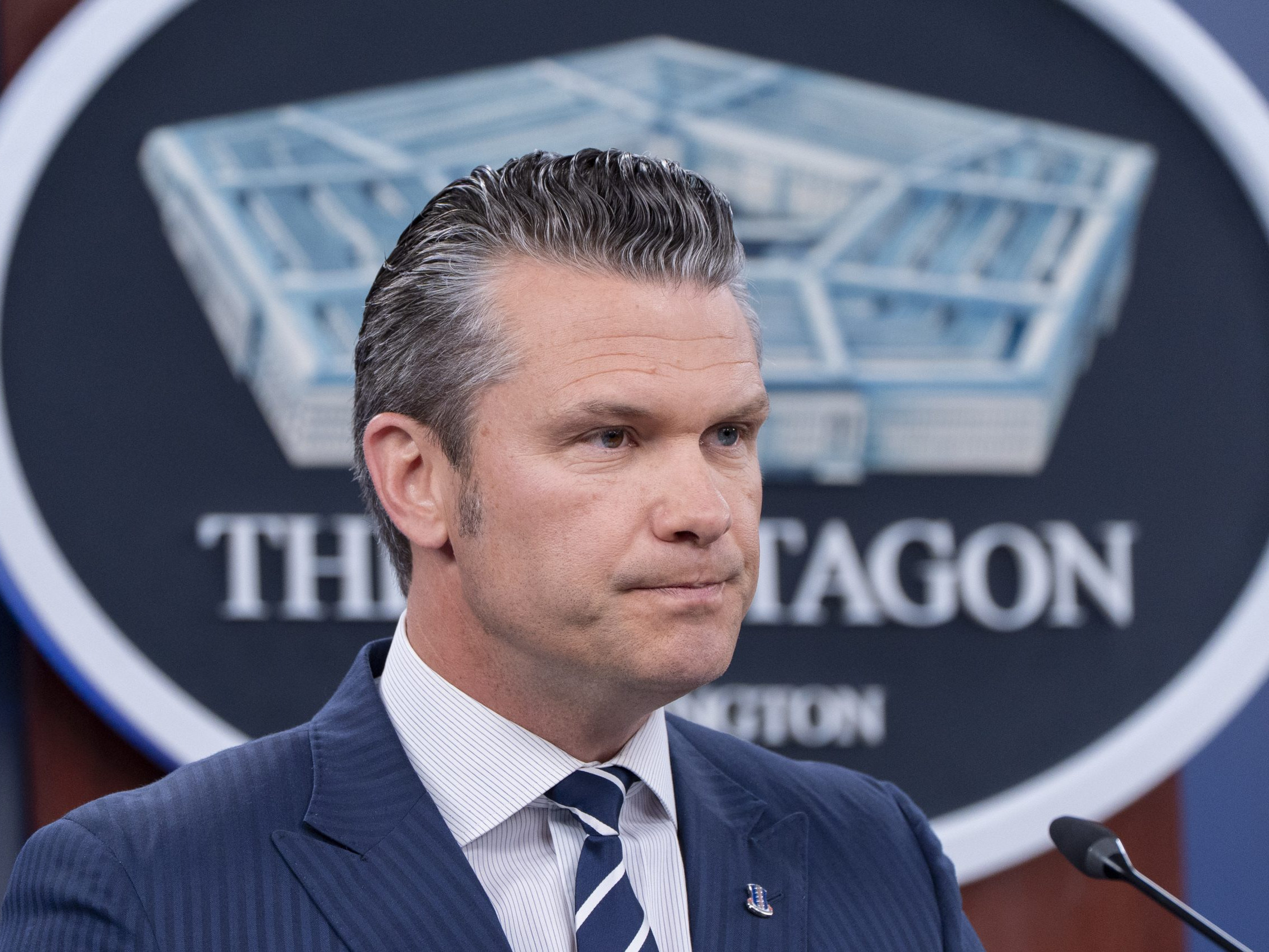 americký minister obrany Pete Hegseth