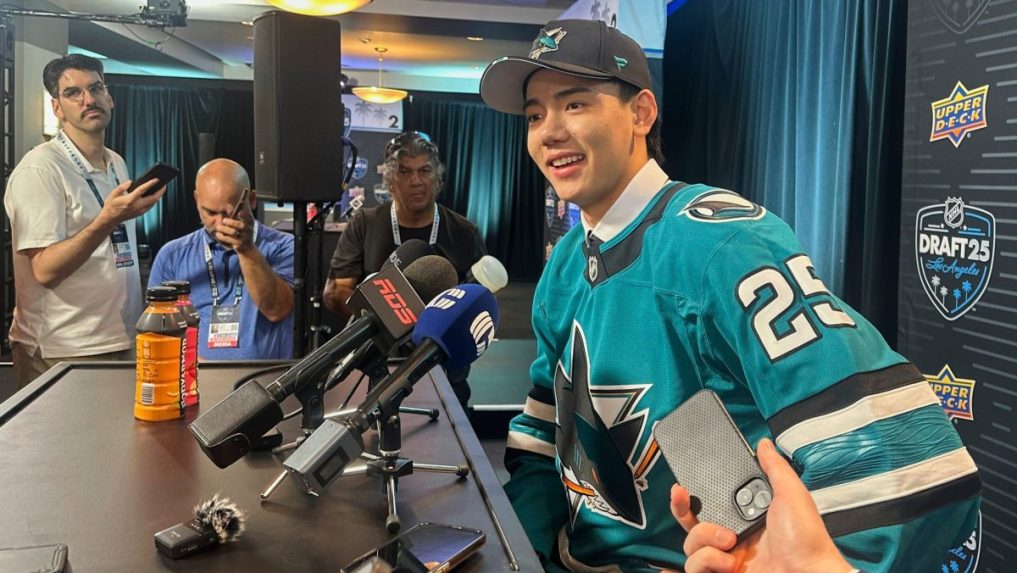 Wang sa zapísal do histórie: Stal sa najvyššie draftovaným hráčom do NHL narodeným v Číne