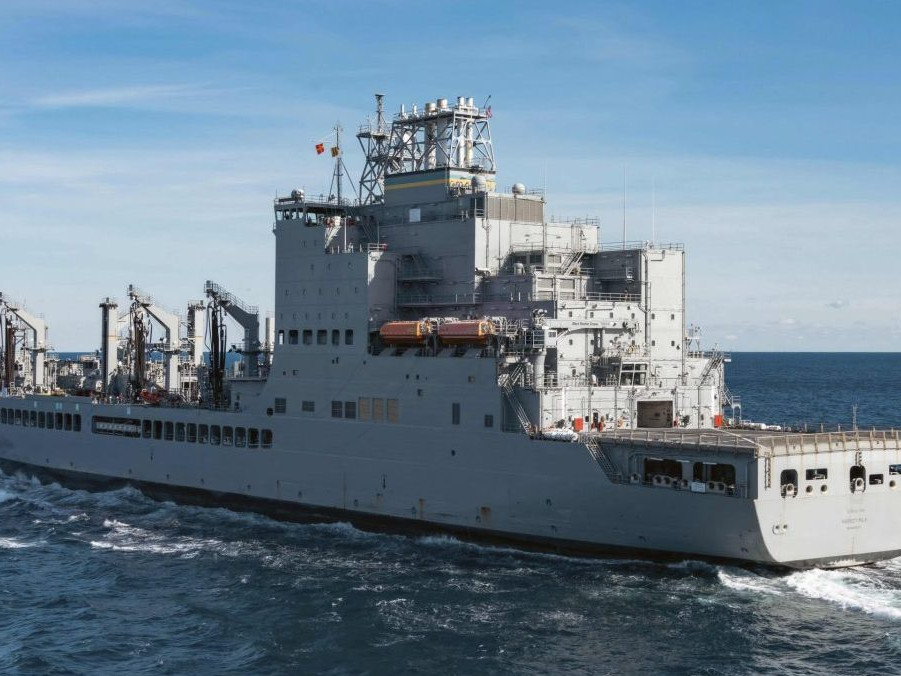 Loď pomenovaná po Harveym Milkovi.