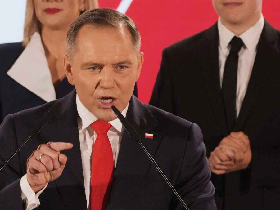 Skutočným víťazom volieb v Poľsku je krajne pravicová Konfederácia, ktorá sa už pripravuje na parlamentné voľby