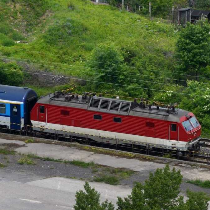 Modernizácia strategickej železnice: Vlaky budú môcť medzi Bratislavou a Kútmi jazdiť rýchlosťou 200 km/h