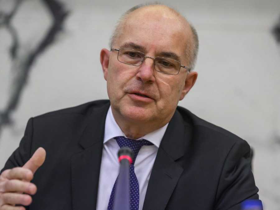 Člen Bankovej rady a výkonný riaditeľ úseku dohľadu a finančnej stability NBS Vladimír Dvořáček.